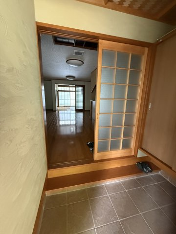 10/15新規　戸建　高山市左京町　1300万の玄関