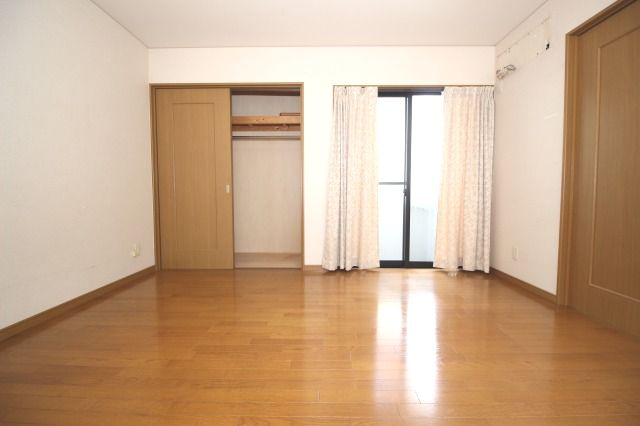 九反田貸家の内装|おしゃれな内装です