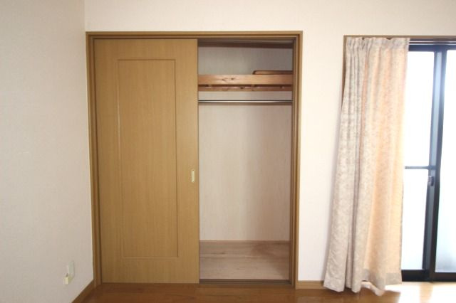 九反田貸家の収納|小物を収納するのに便利です