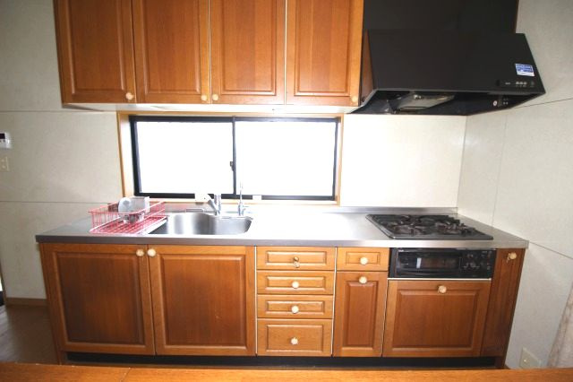 九反田貸家のキッチン|使いやすいキッチンです