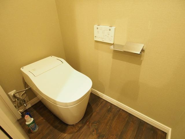 段上町８丁目戸建のトイレ