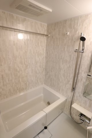 GENOVIA西高島平Ⅱの浴室|★写真は別タイプです