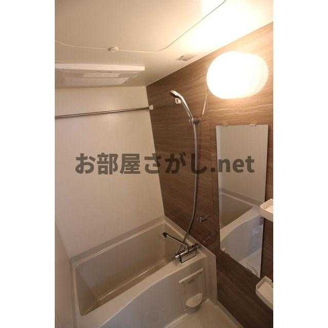 サンフォレスタ文京大塚【角部屋の築浅デザイナーズ／即入居可能】の浴室