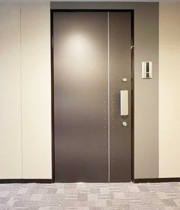 シェノン三軒茶屋　築浅　独立洗面台　ウォークインクローゼットの玄関