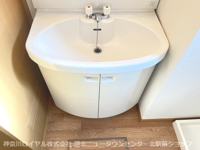 【独立洗面台】