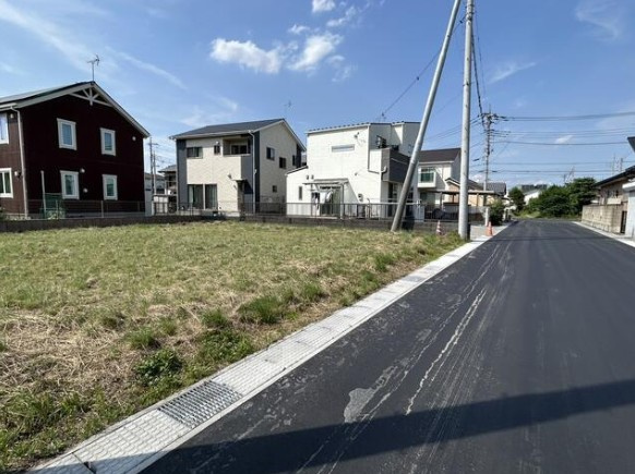 前橋市駒形町　売土地【C区画】の前面道路含む現地写真