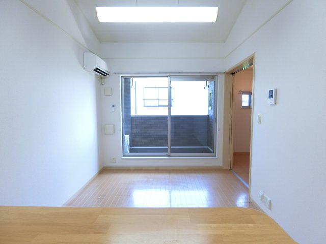 エクセルディアコートＳＫＰ．Ａの居間・リビング