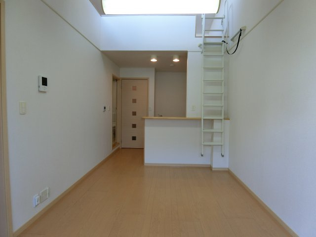 エクセルディアコートＳＫＰ．Ａの居間・リビング