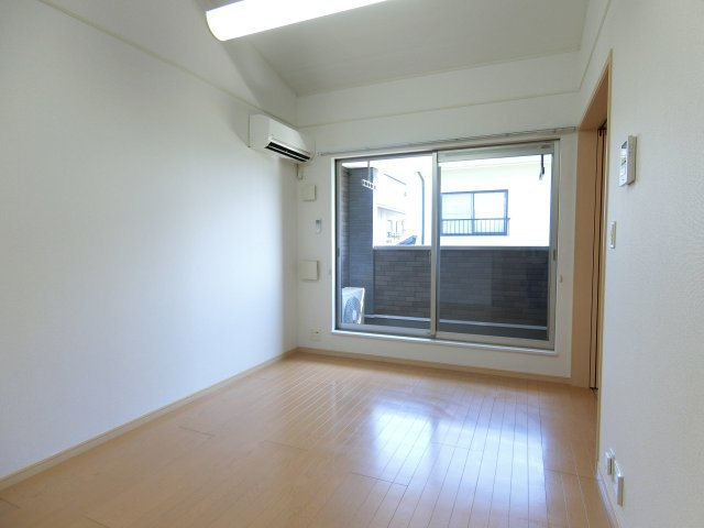 エクセルディアコートＳＫＰ．Ａの居間・リビング