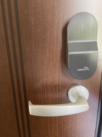 クレール瑞江の玄関