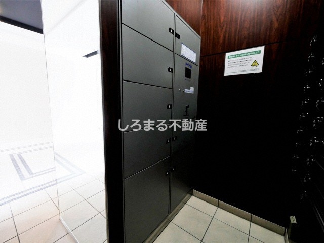 エスリード阿波座シティーウエストの玄関