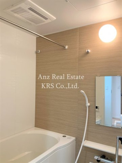 【浴室】 | パンセ新町 | 雨の日でも安心して洗濯物が干せる浴室乾燥機付き♪