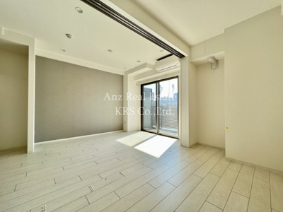 【居間・リビング】 | シーズンフラッツ靭本町 | 南向きで陽当たりの気持ちリビングです☆