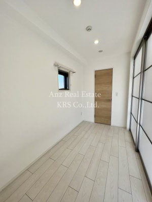 【洋室】 | シーズンフラッツ靭本町 | 窓のある洋室☆