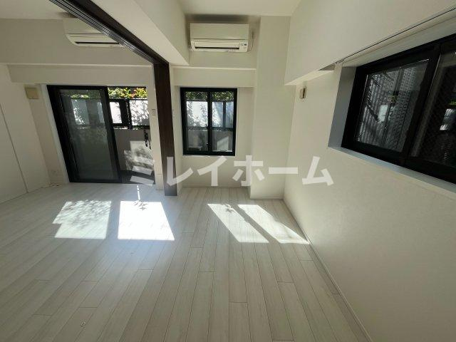 ブライズ大森東QUATTROの居間・リビング