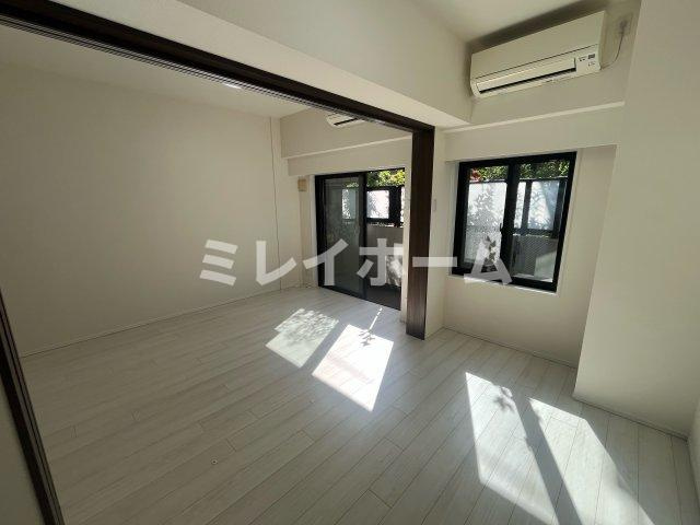 ブライズ大森東QUATTROの居間・リビング