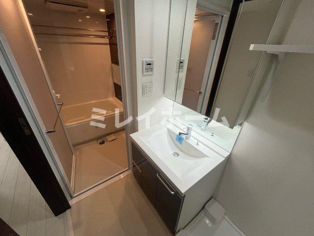 ブライズ大森東QUATTROの独立洗面台