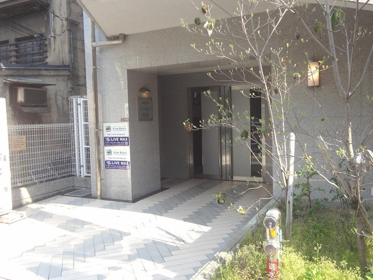 【エントランス】インペリアル靭本町 