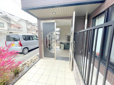 【エントランス】 | R’z Village S棟