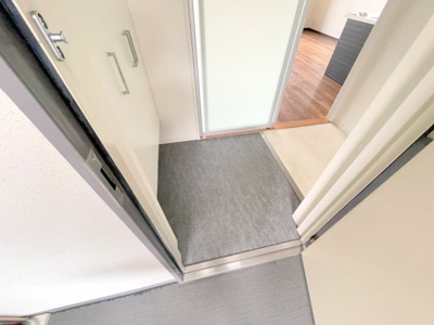 【玄関】 | R’z Village S棟