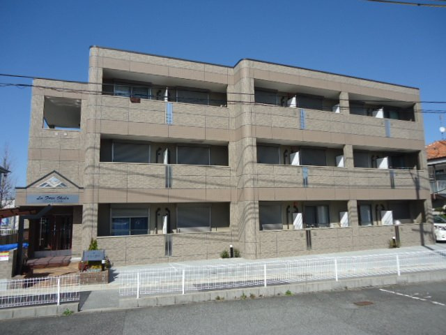 神戸市北区有野中町１丁目の賃貸マンションの外観|外観写真（昼）