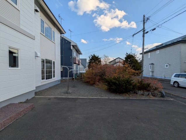 芦野3丁目中古住宅の駐車場