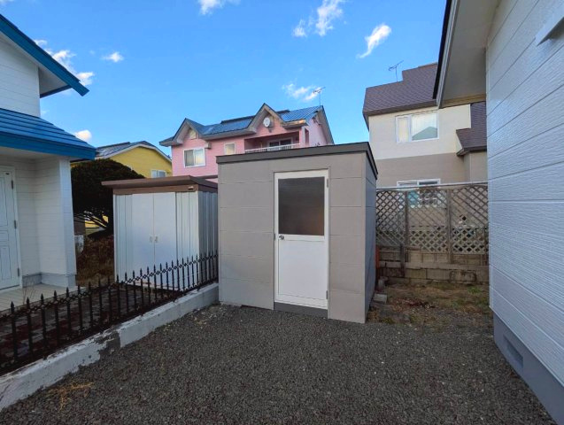芦野3丁目中古住宅の庭|物置付き