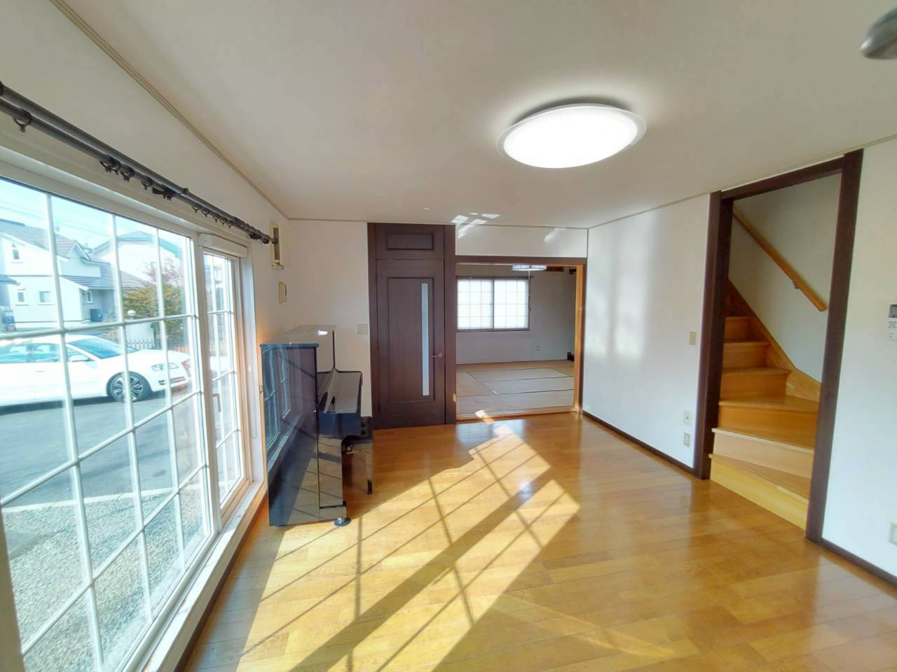 芦野3丁目中古住宅の居間・リビング