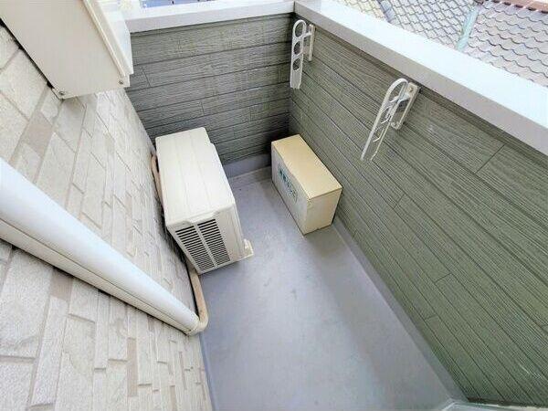 ハーモニーテラス市岡のバルコニー