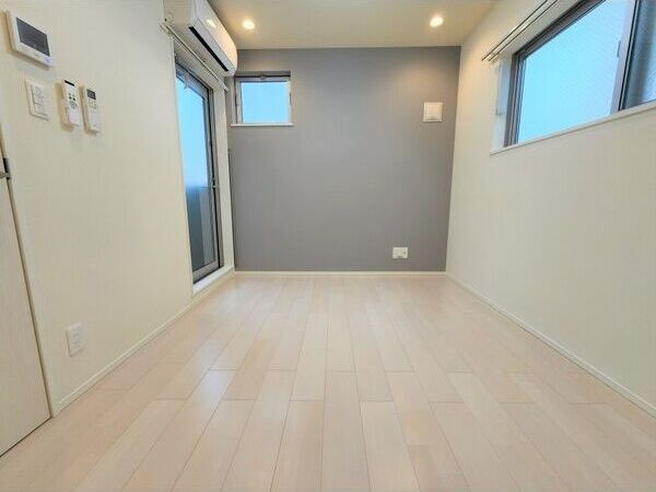 ハーモニーテラス市岡の洋室