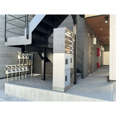 【エントランス】 | HALE伊勢原