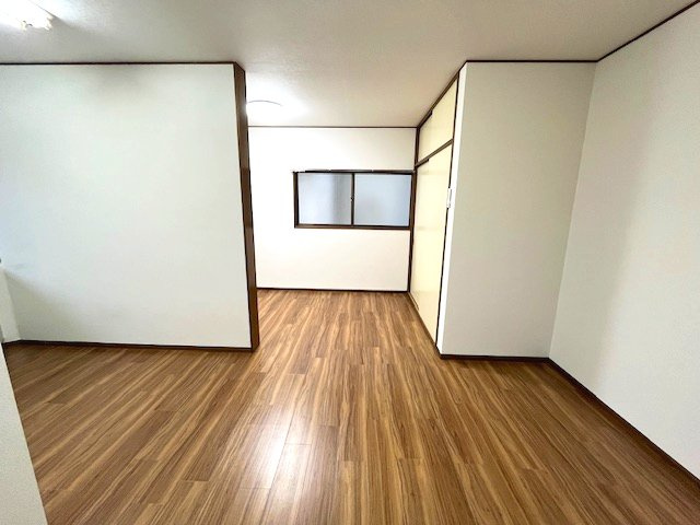 杉並区高円寺南３丁目のアパートの居間・リビング