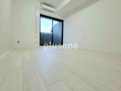 【居間・リビング】 | Louis Residence 天王寺町北