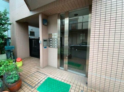 【エントランス】 | ヴェリテ有賀 | ゆとりのあるエントランスです