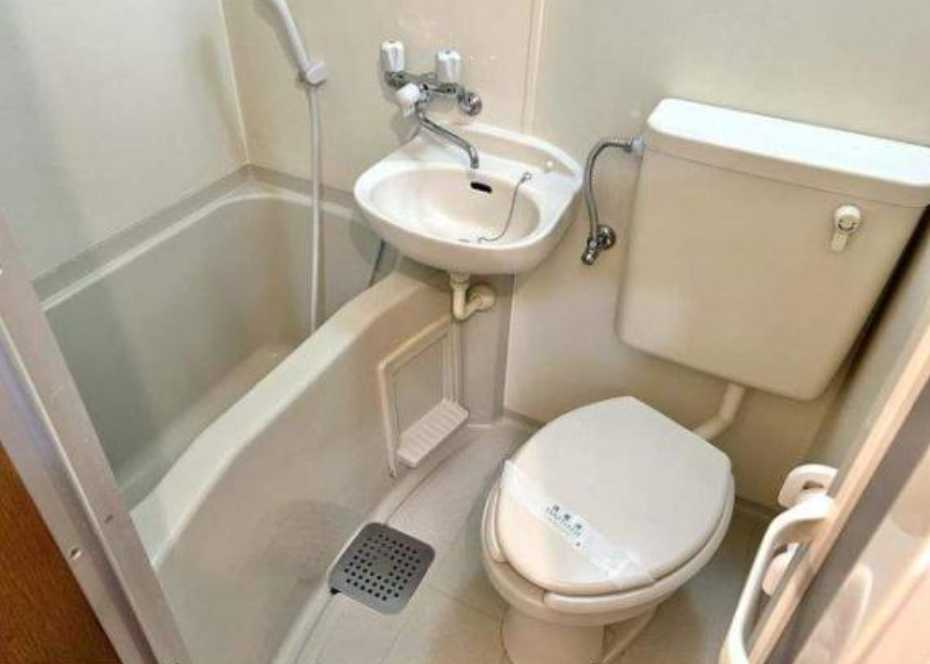 サンシティー東和　敷金０　オール電化　駅近の浴室