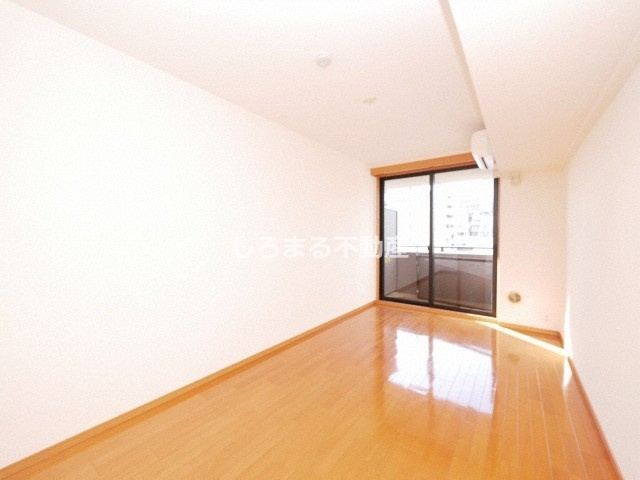 サムティ本町橋の居間・リビング