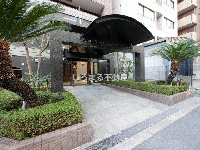 サムティ本町橋のエントランス