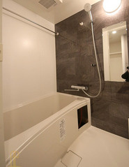 クレストコート靱公園THE CLASSの浴室