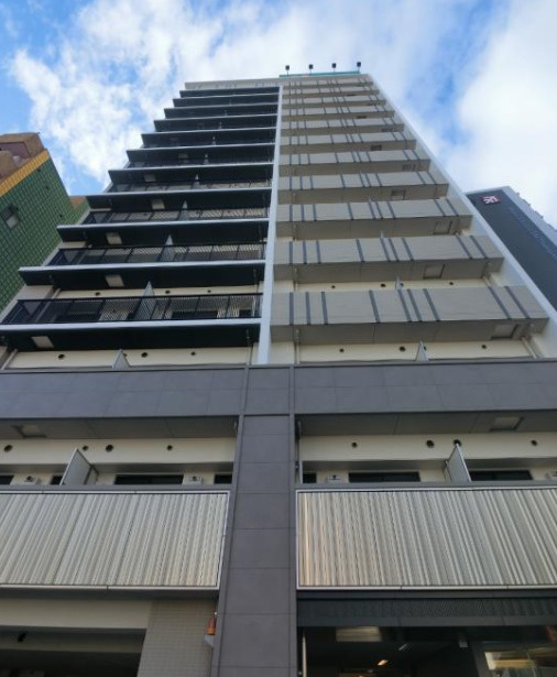 スプランディッド難波キャトルの外観