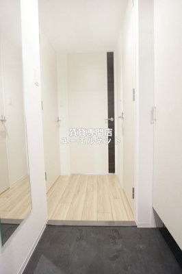 【玄関】 | セレニテ江坂グランデ | 住まいの顔ともなる玄関