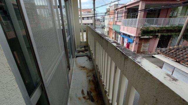 玉城貸店舗の内装