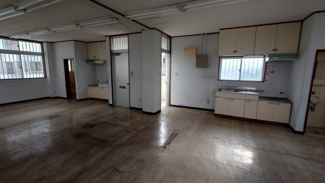 玉城貸店舗の内装