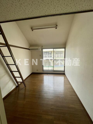 【寝室】 | ホワイトハウス | ゆとりの広さです