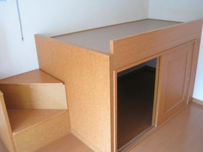 【内装】 | レオパレスサンロード石脇 | 収納付きベッド