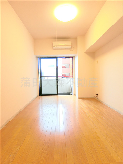 Urban Link蒲田の居間・リビング|洋室7.1帖