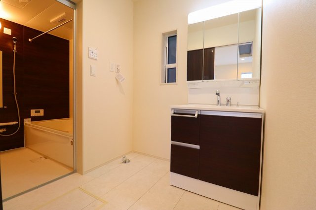 新築戸建・新築建売　伊達市梁川町中久保【耐震＋制震】梁川小・梁川中の独立洗面台