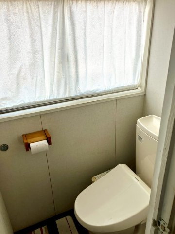 丸亀市飯山町東坂元　飯野山が見えるリフォーム平屋のトイレ