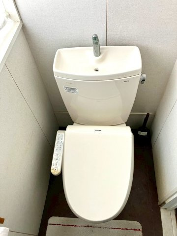 丸亀市飯山町東坂元　飯野山が見えるリフォーム平屋のトイレ