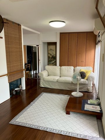 丸亀市飯山町東坂元　飯野山が見えるリフォーム平屋の居間・リビング