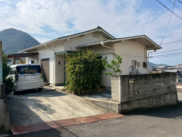 丸亀市飯山町東坂元　飯野山が見えるリフォーム平屋